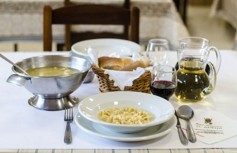 Dona Ad�lia Hotel E Restaurante