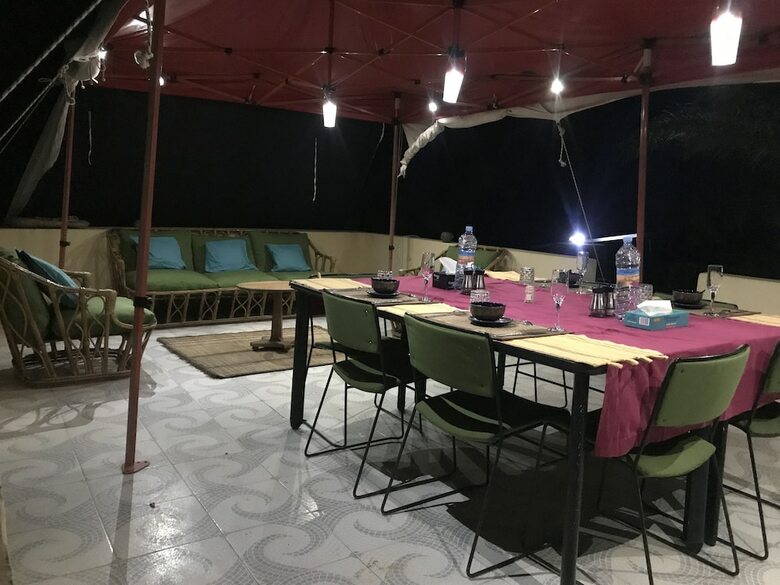 Hotel Les Toiles Maures
