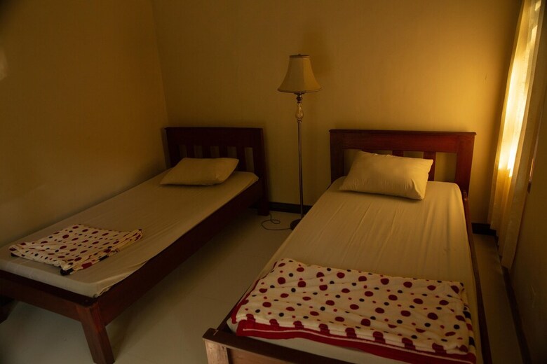 Hostal Arnata Guest House