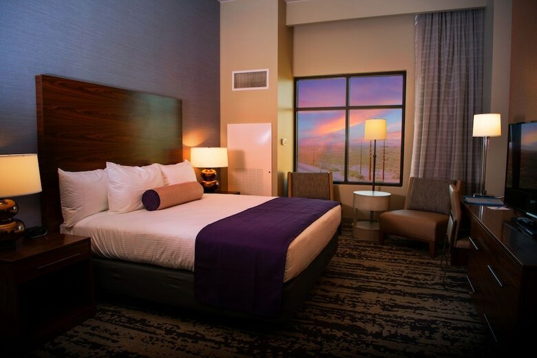 Hotel Estrella At Casino Del Sol