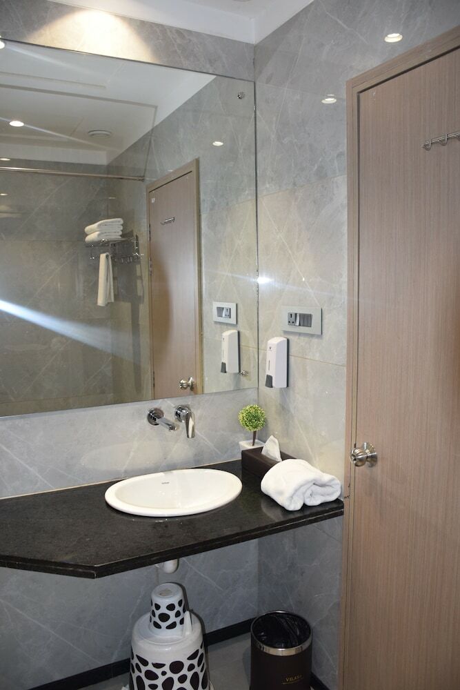 Hotel Vilasa International