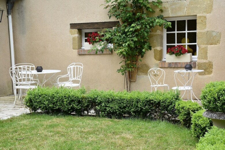 Hotel Le Petit Chateau de Sainte Colombe