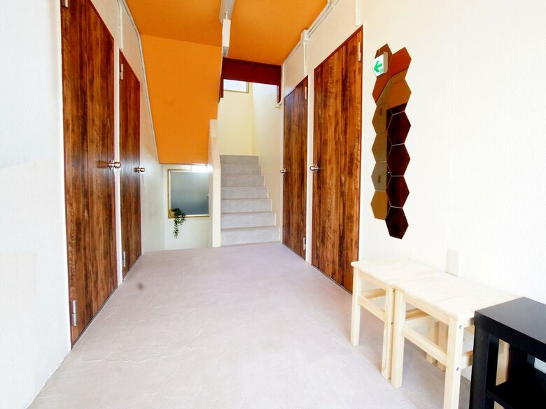 Hostal We Home Hotel + Hostel & Kitchen