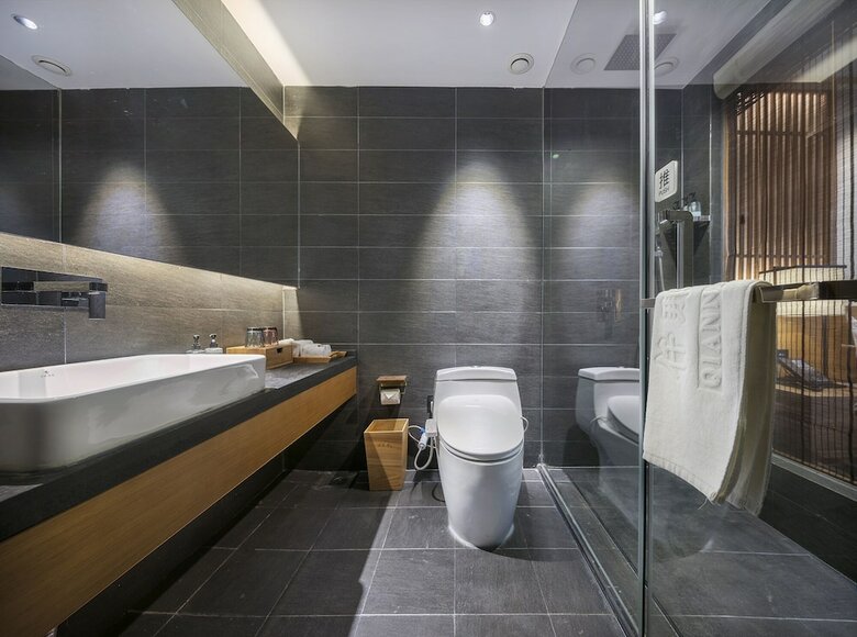 Qianna Yingtang Hotel