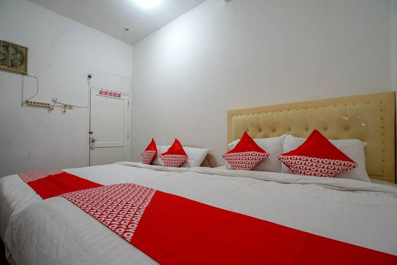 Oyo 1216 Hotel Sejati