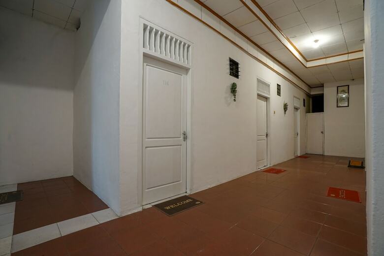 Oyo 1216 Hotel Sejati