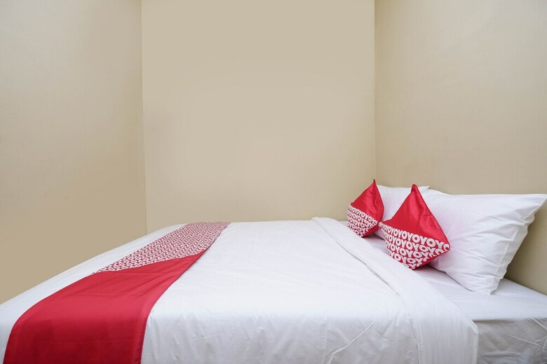 Oyo 1312 Graha Wisata Hotel