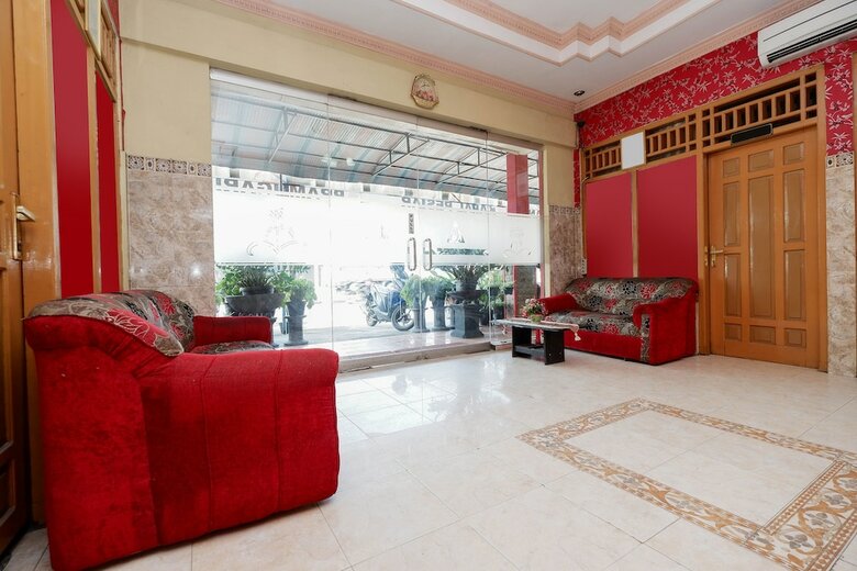 Oyo 1312 Graha Wisata Hotel