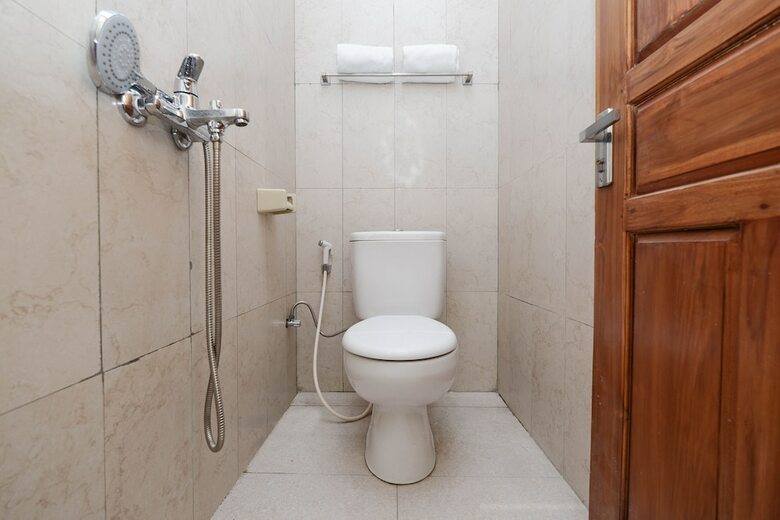 Oyo 1312 Graha Wisata Hotel