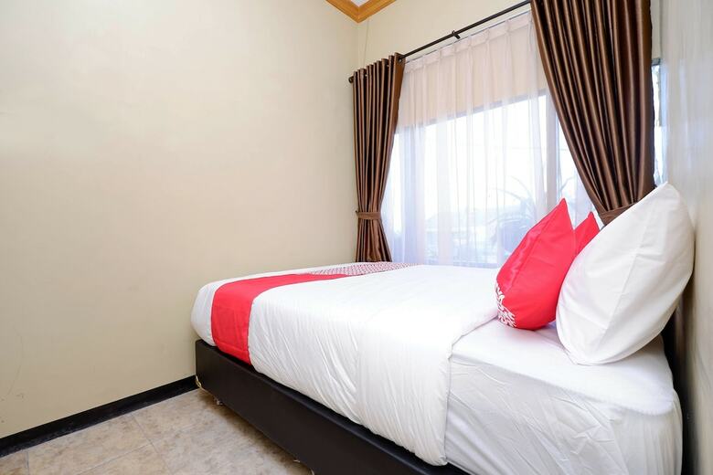 Oyo 1312 Graha Wisata Hotel