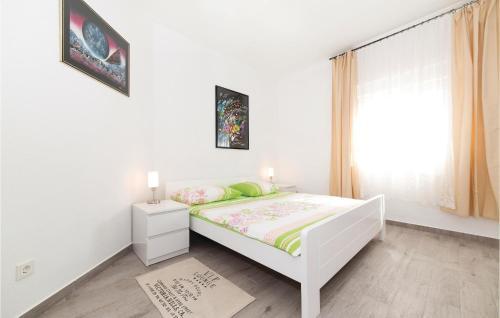 One-bedroom Apartment In Razanj