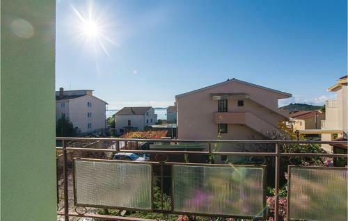 Four-bedroom Apartment In Pakostane