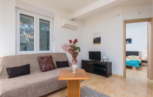 One-bedroom Apartment In Orebic