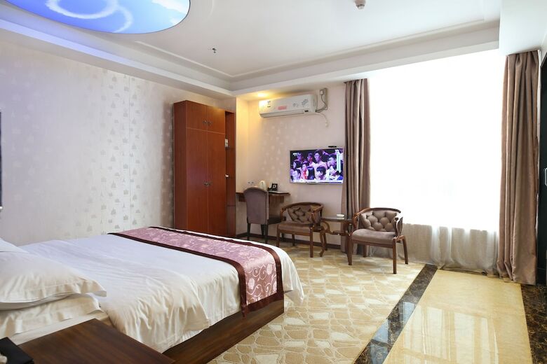 Guangzhou Helong Hotel