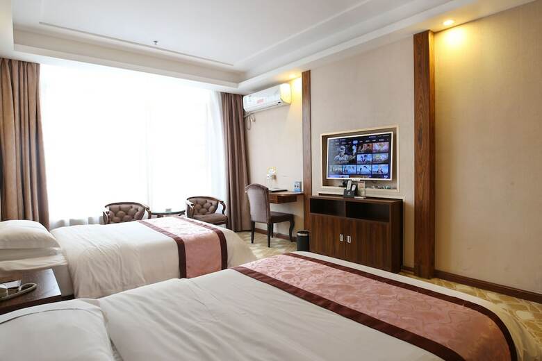 Guangzhou Helong Hotel