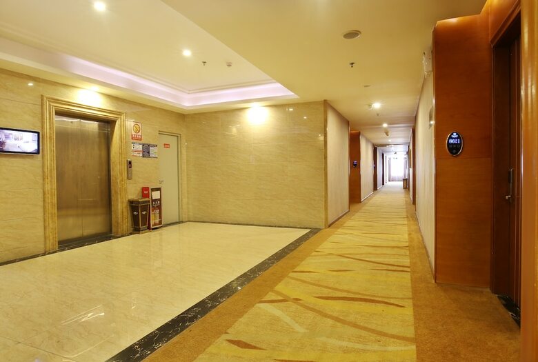 Guangzhou Helong Hotel
