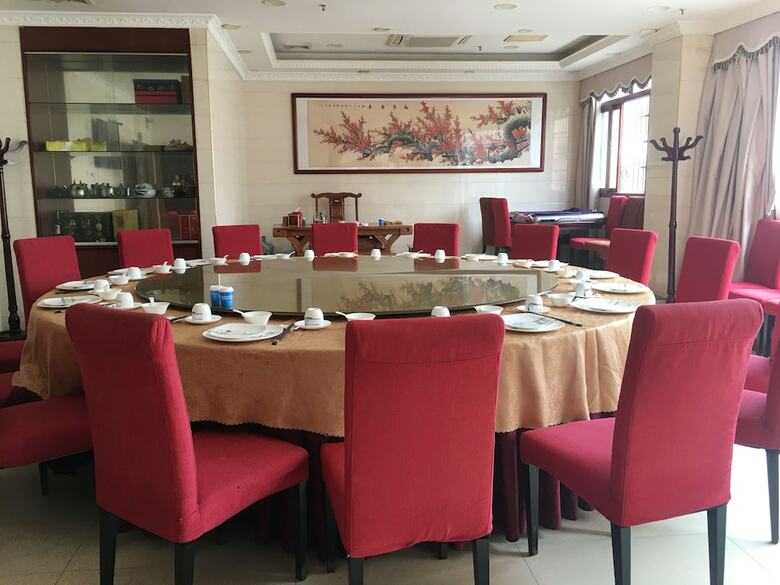 Guangzhou Helong Hotel