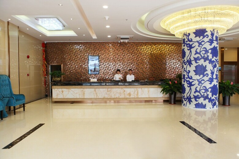 Guangzhou Helong Hotel