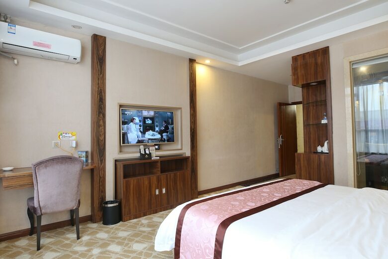 Guangzhou Helong Hotel