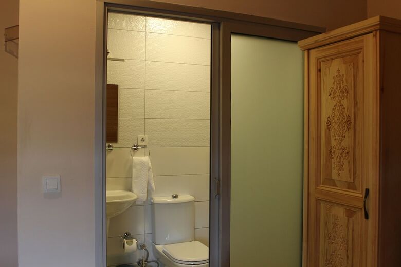 Hotel Lake Cildir Lodge