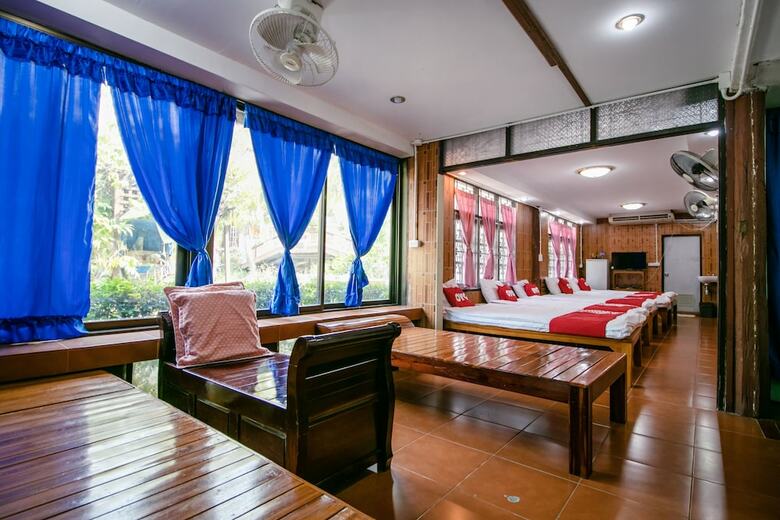 Hotel Oyo 402 Raknatee Resort