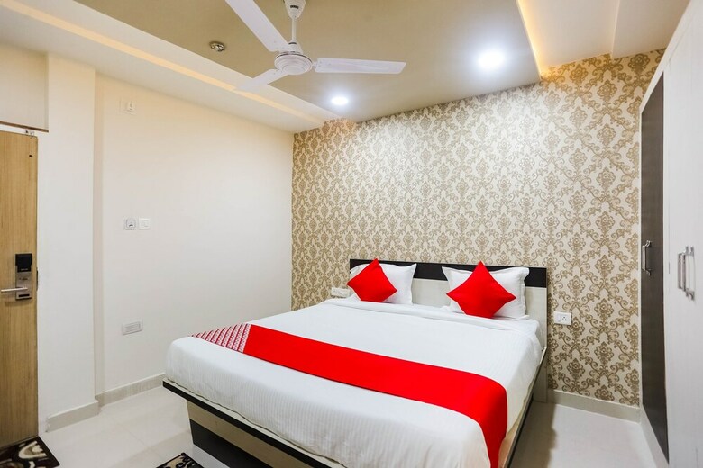 Apartamentos Oyo 47488 Hotel Keshmin