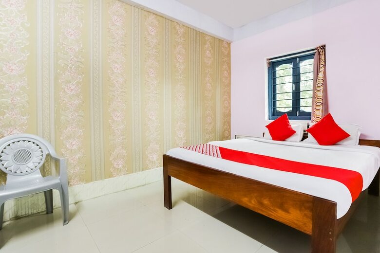 Oyo 61628 Hotel Aashna