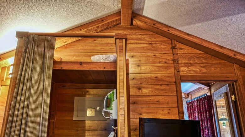 Lake Seminole Country Cabins