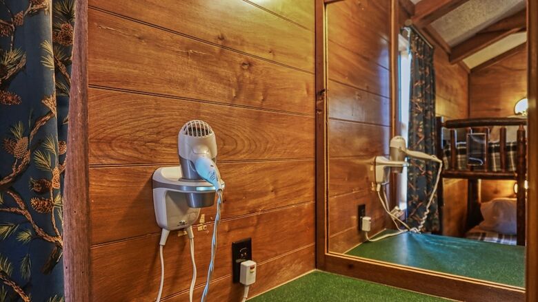 Lake Seminole Country Cabins