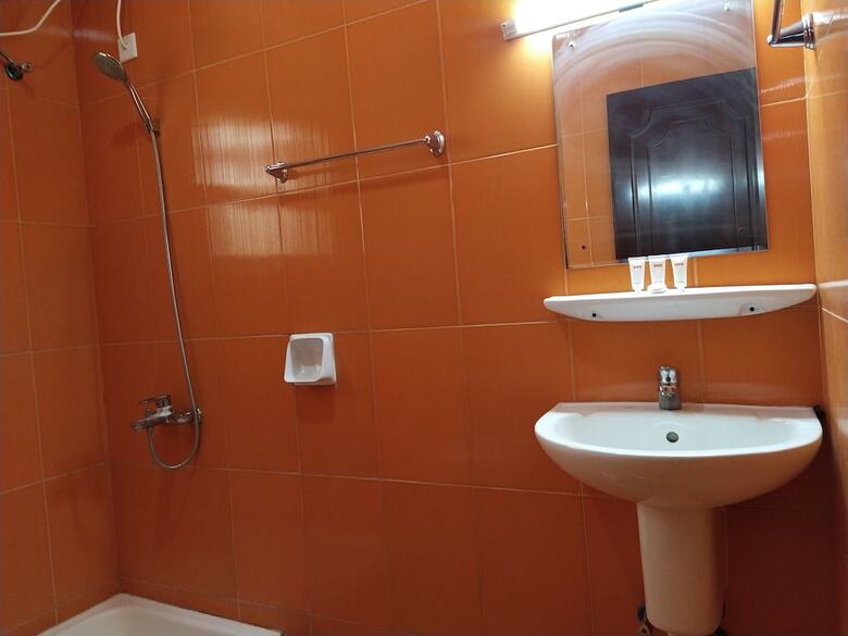 Oyo 107 Al Areen Hotel Apartments