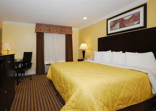 Hotel Quality Inn Near Mountain Creek