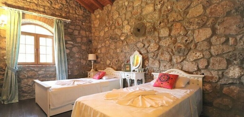 Villa Bln1 By Joylettings