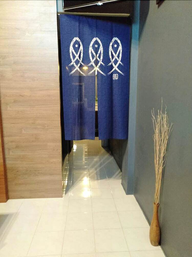 Hostal Bedcabin Hostel