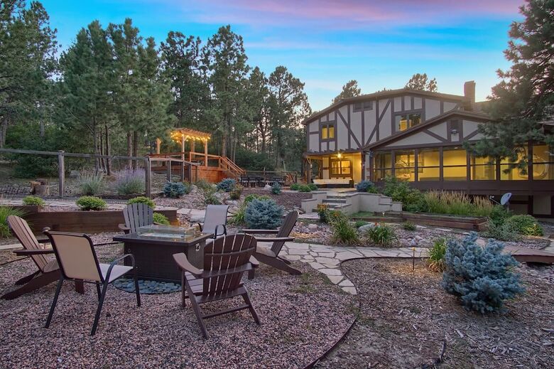 Villa 5br Poe Manor Entertain,hot Tub+has Everything!