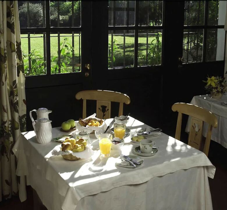 Hotel Estancia Ave Maria