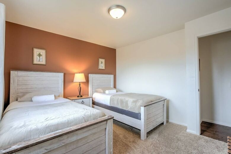 3bdrm Value And Comfortcheyenne Mountain Suburbs!