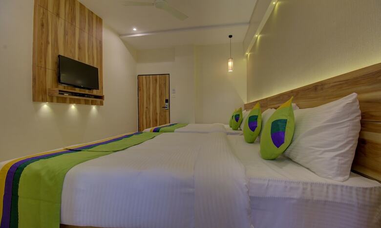 Hotel Amisha International