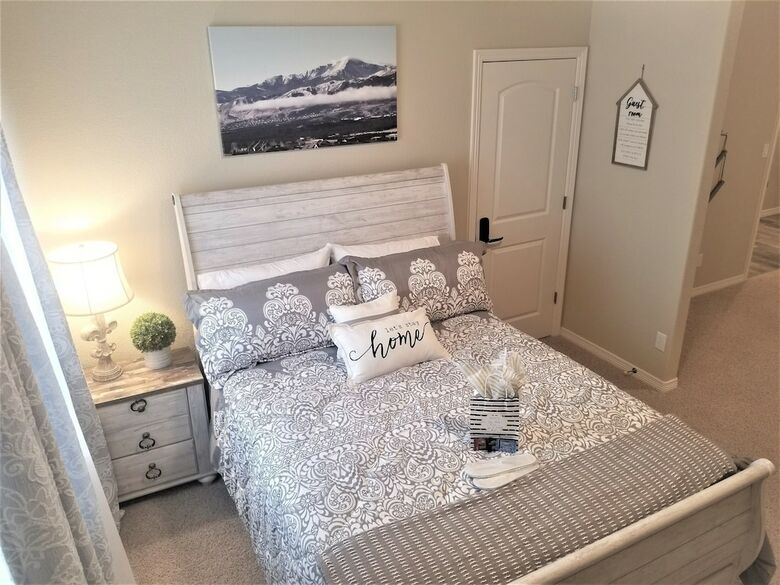 Peak Valley Manor, A Premier Bed & Breakfast