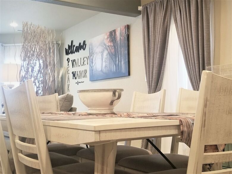 Peak Valley Manor, A Premier Bed & Breakfast