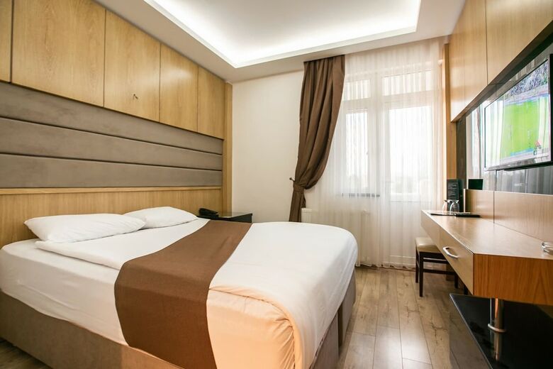Gaye City Hotel
