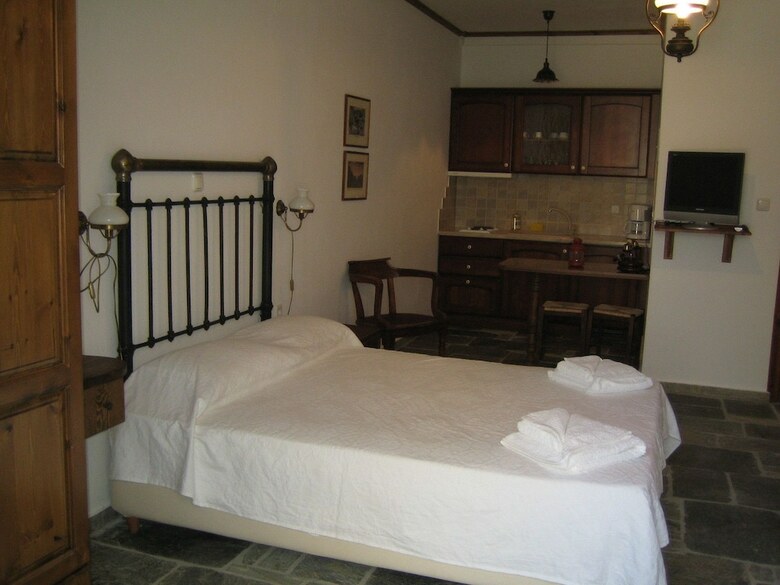 Hotel Gera's Olive Grove