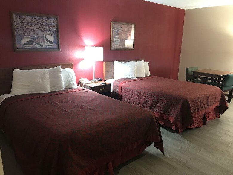 Hotel Days Inn By Wyndham Hillsboro