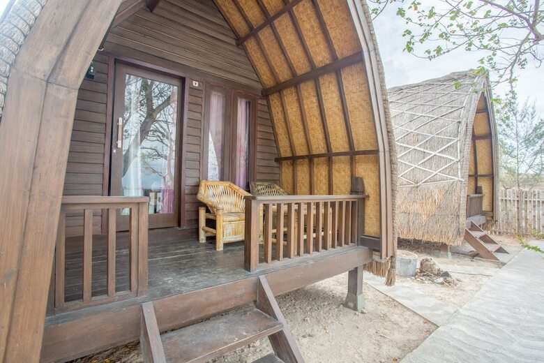 Hostal Oyo 1837 Telone Bungalow