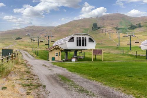 Sunburst Family Getaway