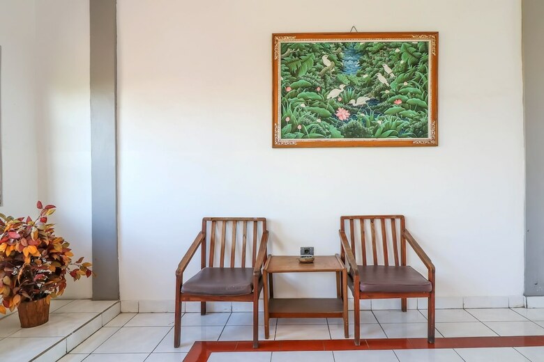 Spot On 1927 Hotel Candra Adigraha
