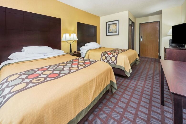 Hotel Super 8 By Wyndham Bloomington