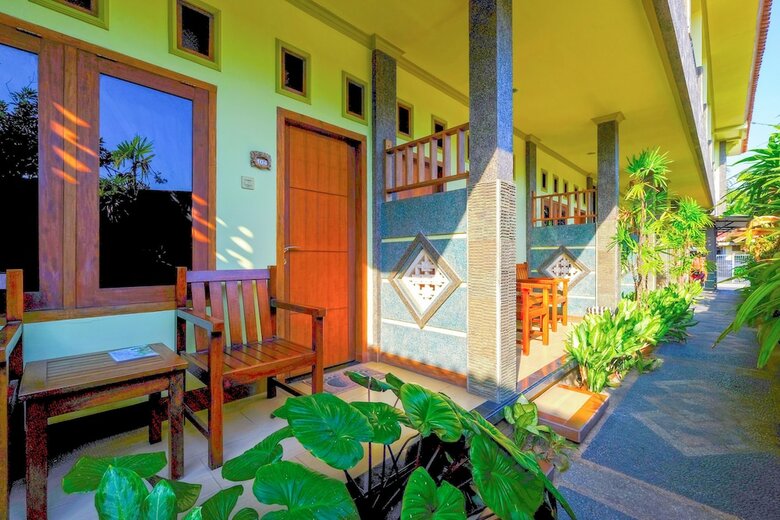 Hostal Oyo 1787 Sekardiyu Guesthouse