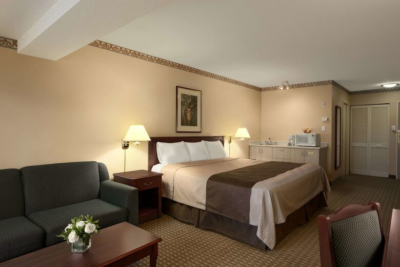 Hotel Travelodge By Wyndham Ottawa West