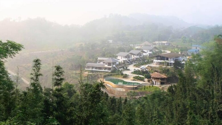 Hotel Ba Khan Village Resort