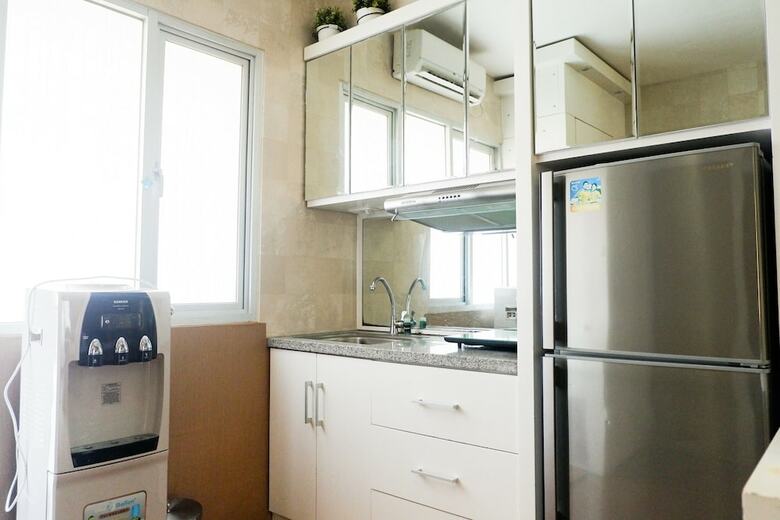 Quiet 2br Apartment At Educity Pakuwon